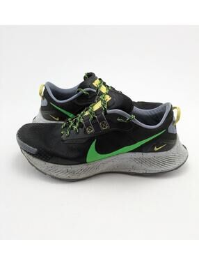 Mens Nike Pegasus Trail 3 Black Green Athletic Running Shoes DA8697-004 Size 9.5